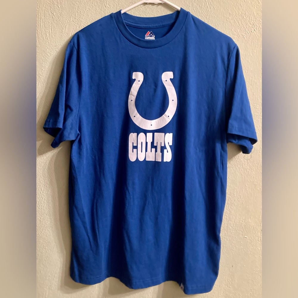 NWOT Men’s Indianapolis Colts T-Shirt Size Large